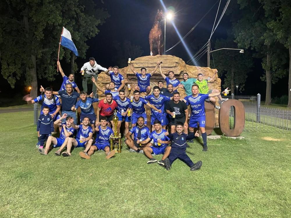 Villa Tranquila celebra el campeonato y busca recursos para poder participar en el Federal