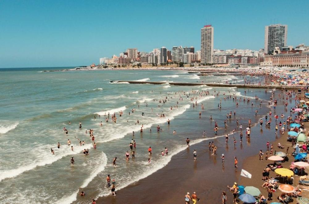 "Panorama sombrío": El gobierno de Kicillof advirtió qué pasará con el turismo local tras el fin del Impuesto PAIS