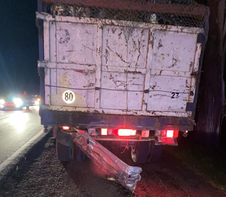 Un automovilista de Alberti chocó con un camión que guiaba un bragadense